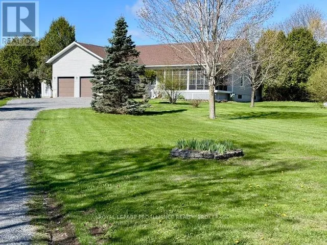 9727 HIGHWAY 42, Rideau Lakes, Ontario K0G1X0