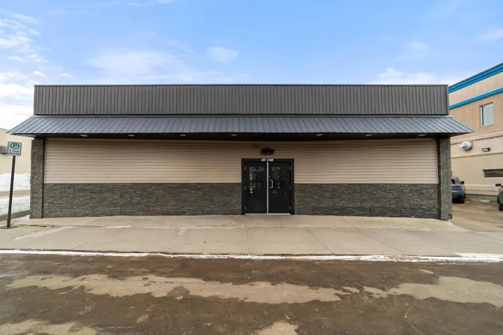 5017 51 St, Camrose, Alberta T4V1N5