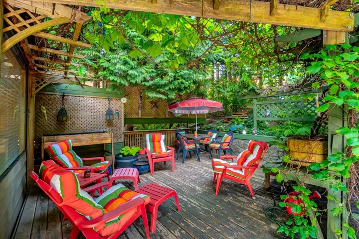 13575 CRESTVIEW DRIVE, Surrey, British Columbia V3R6V6