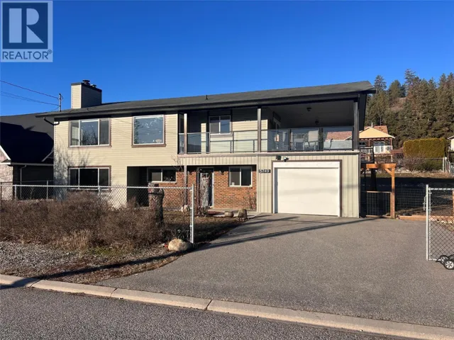 5749 MacKenzie Road, Peachland, British Columbia V0H1X4