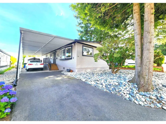 51 1840 160 STREET, Surrey, British Columbia V4A4X4