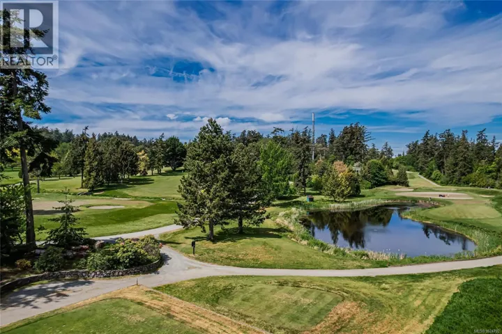 206D 1115 Craigflower Rd, Esquimalt, British Columbia V9A2Y1