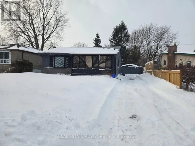 712 ANNLAND STREET, Pickering (Bay Ridges), Ontario L1W1B4