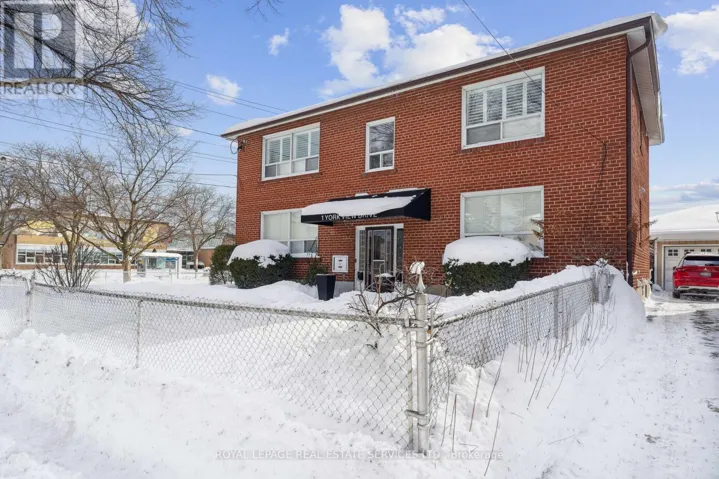 SUITE B - 1 YORKVIEW DRIVE, Toronto (Stonegate-Queensway), Ontario M8Z2E7