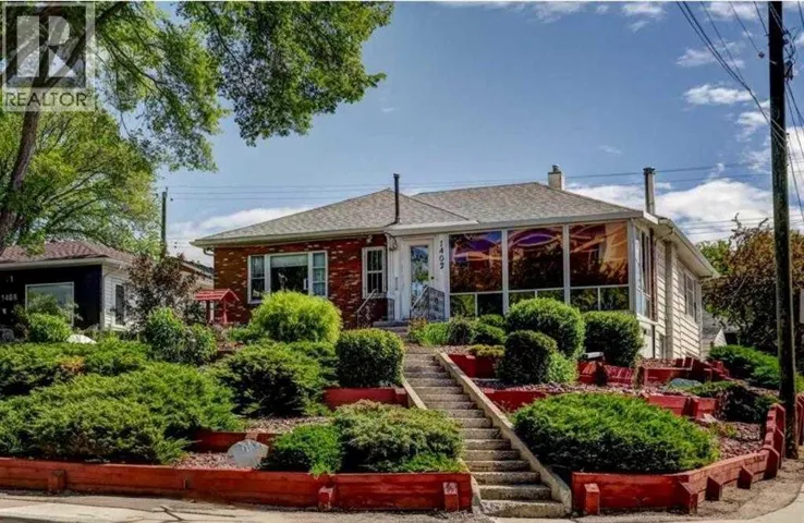 1402 Crescent Road NW, Calgary, Alberta T2M4B1
