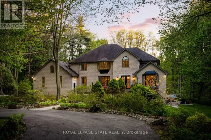 18 ELDER CRESCENT, Hamilton (Ancaster), Ontario L0R1R0