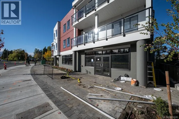 204 171 Jensen Ave W, Parksville, British Columbia V9P1K3