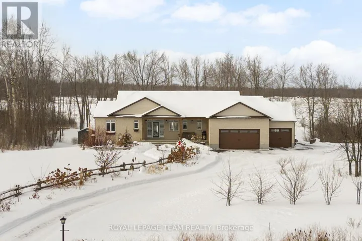 26 SYNERGY WAY, Ottawa, Ontario K2W0K3