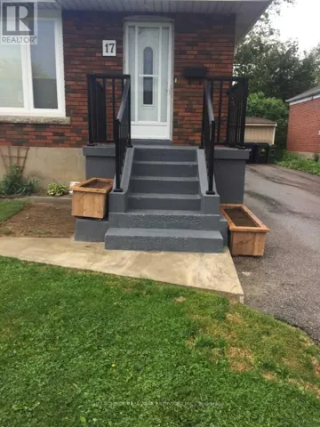 MAIN FL - 17 HUBERT AVENUE, Toronto (Clairlea-Birchmount), Ontario M1K1Z7