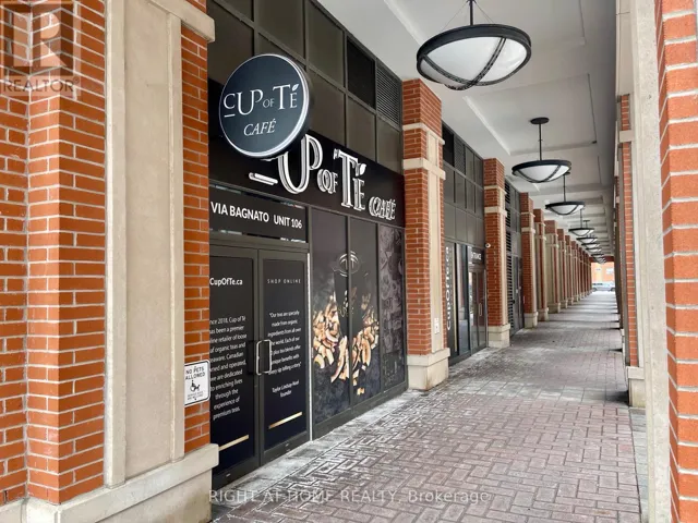 106 - 38 VIA BAGNATO, Toronto (Yorkdale-Glen Park), Ontario M6A0B1