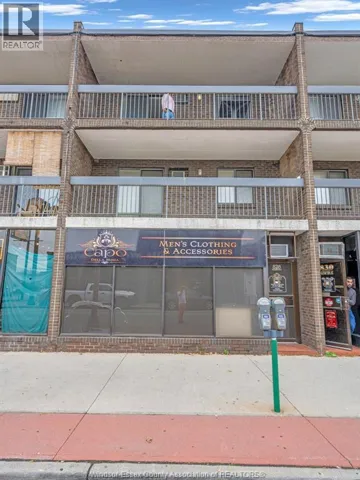 828 ERIE STREET East, Windsor, Ontario N9A3Y4