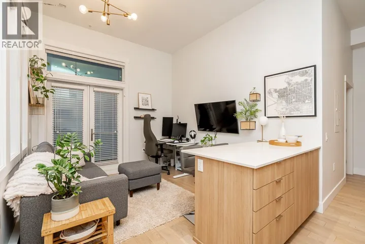 533 E 16 AVENUE, Vancouver, British Columbia V5T2V1