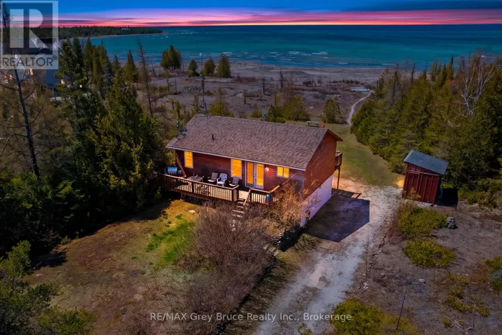798 DORCAS BAY ROAD, Northern Bruce Peninsula, Ontario N0H2R0