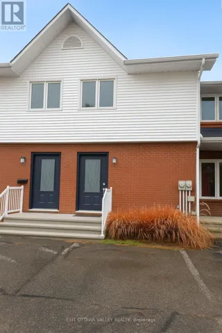 3 - 10 CHARLES STREET, Arnprior, Ontario K7S1A7