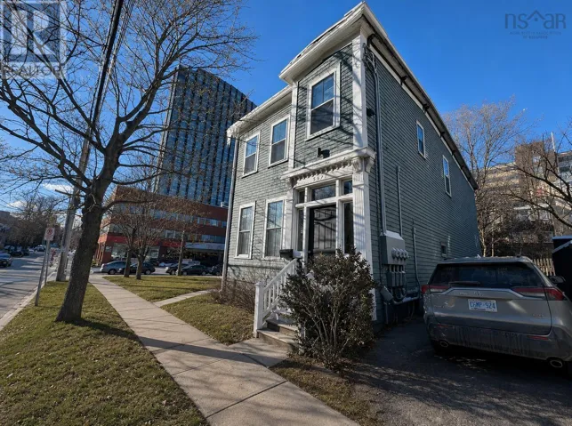 5571 Fenwick Street, Halifax Peninsula, Nova Scotia B3H1R1
