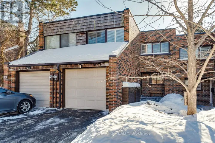 17 CARL SHEPWAY, Toronto (Don Valley Village), Ontario M2J1X3