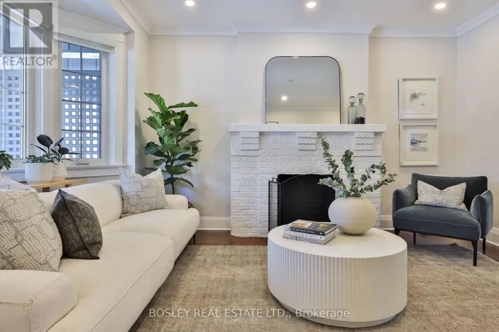 413 BERESFORD AVENUE, Toronto (Runnymede-Bloor West Village), Ontario M6S3B6