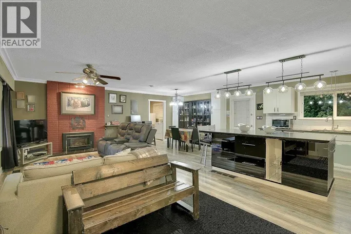 24835 SMITH AVENUE, Maple Ridge, British Columbia V4R2A7