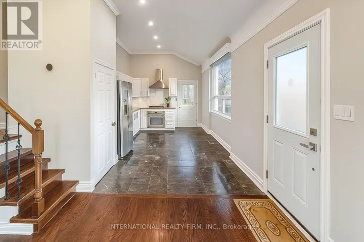 9 BENSHIRE DRIVE, Toronto (Woburn), Ontario M1H1M1