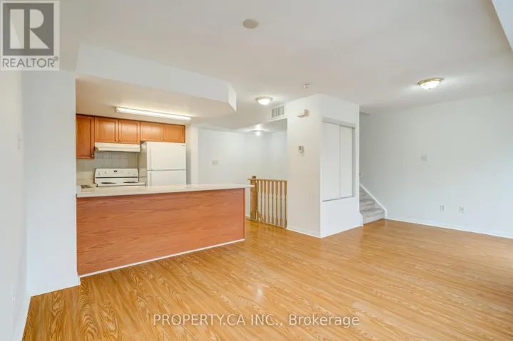 2083 - 65 GEORGE APPLETON WAY E, Toronto (Downsview-Roding-CFB), Ontario M3M0A2