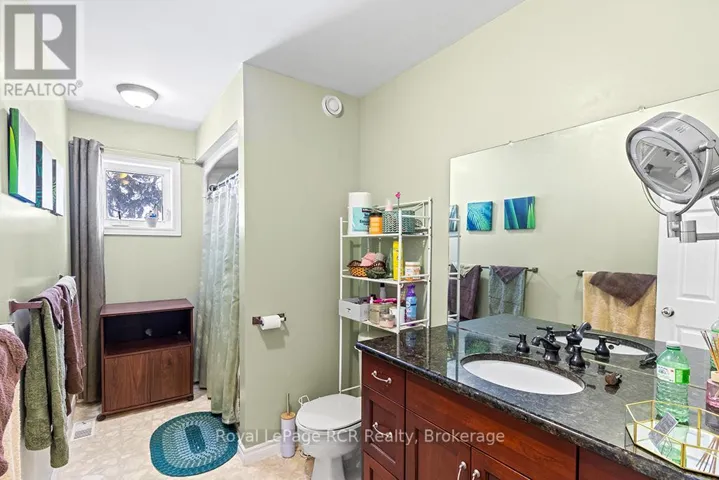 Second Floor 4PC Bath
