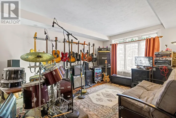Drum room, or Potential Play Room