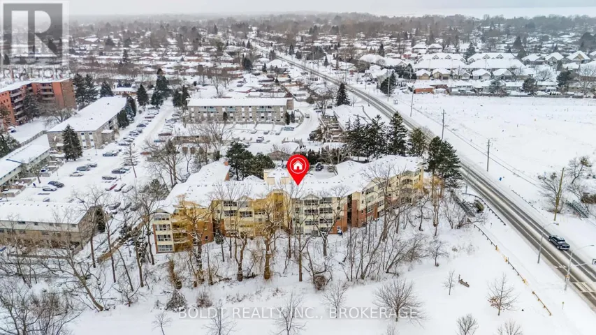 301 - 244 LAKESHORE ROAD, St. Catharines (Vine/Linwell), Ontario L2M1R6