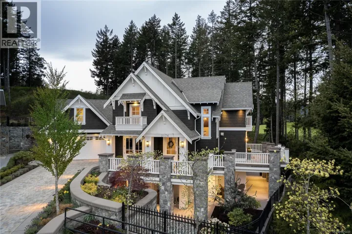 2176 Champions Way, Langford, British Columbia V9B0R9