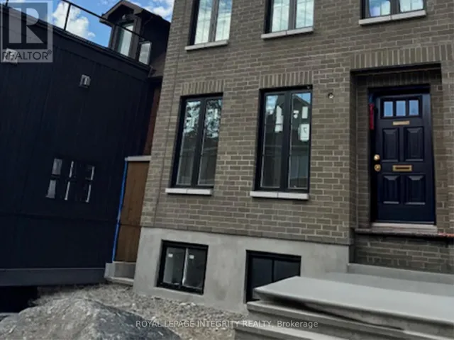 9 B GWYNNE AVENUE, Ottawa, Ontario K1Y1X1