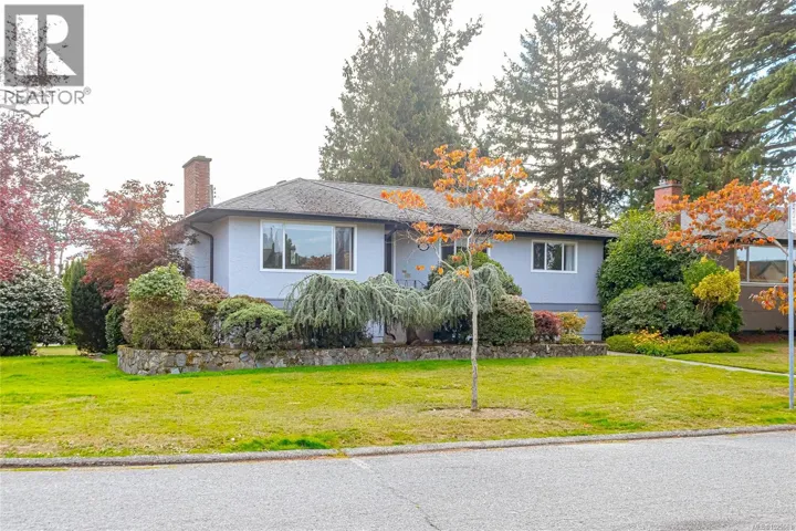 1723 Taylor St, Saanich, British Columbia V8R3E7