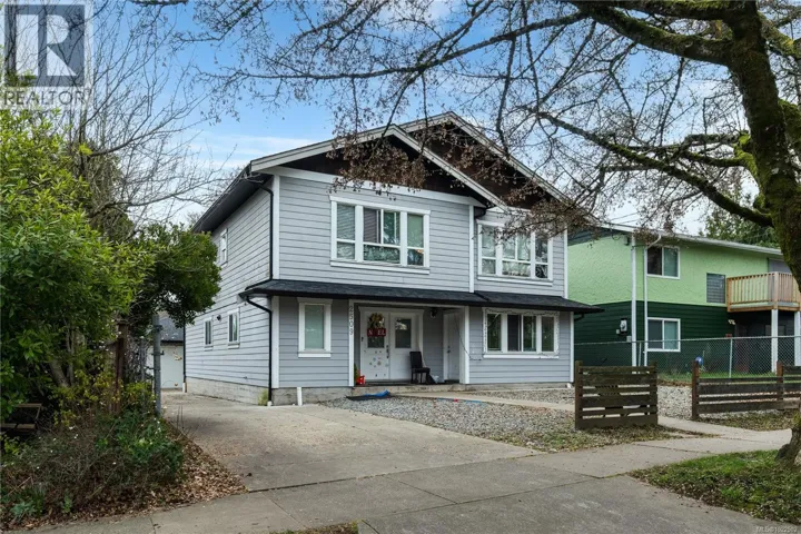 2509 Graham St, Victoria, British Columbia V8T3Y6