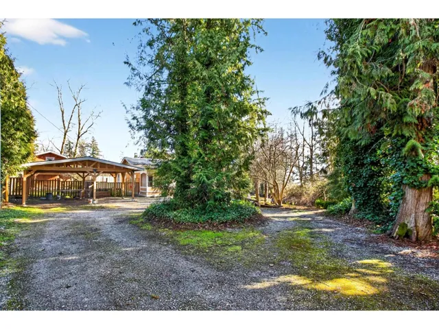 1174 176 STREET, Surrey, British Columbia V3Z9S5