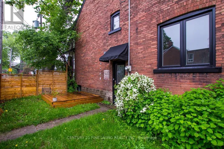 LOWER - 52 KENWOOD AVENUE, Toronto (Humewood-Cedarvale), Ontario M6C2R9