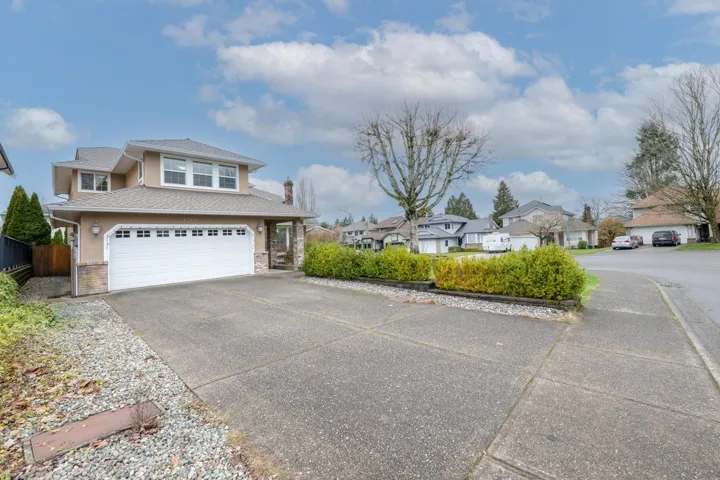 8769 215B STREET, Langley, British Columbia V1M2E6