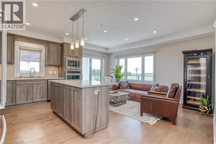 245 GREY SILO Road Unit# 403, Waterloo, Ontario N2K0G6