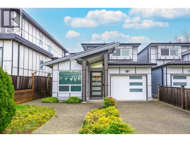 5180 LORRAINE AVENUE, Burnaby, British Columbia V5G2S4