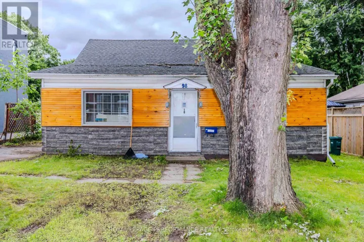 98 BOYCE AVENUE, Ottawa, Ontario K2B6J2