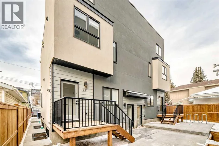 1729 31 Street SW, Calgary, Alberta T3C1N2