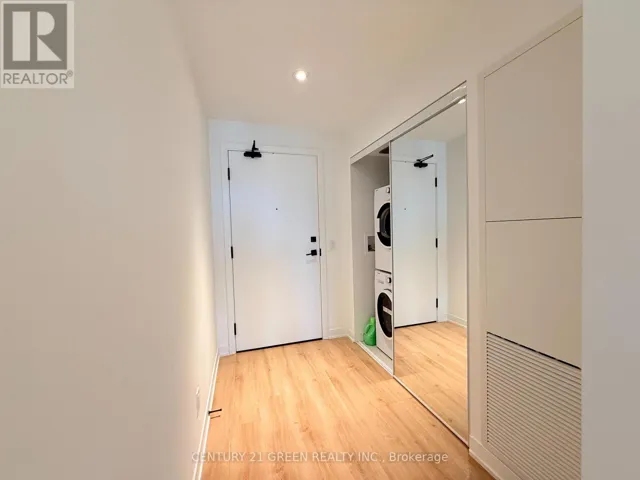 2710 - 319 JARVIS STREET, Toronto (Moss Park), Ontario M5B0C8