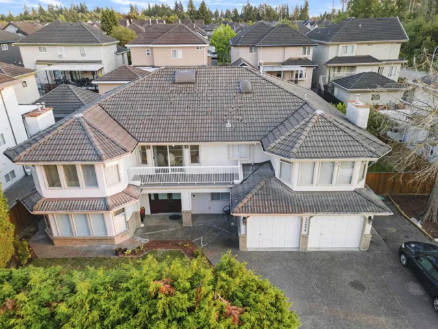 12604 68 AVENUE, Surrey, British Columbia V3W1G4