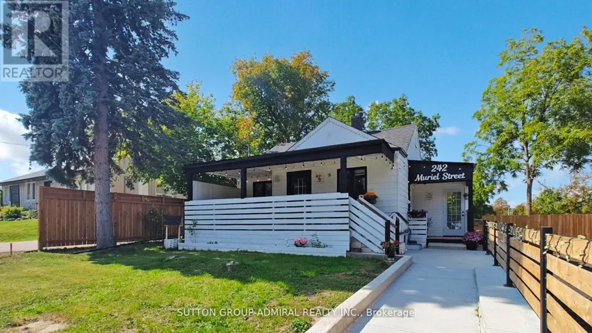 242 MURIEL STREET, Newmarket (Central Newmarket), Ontario L3Y3N3
