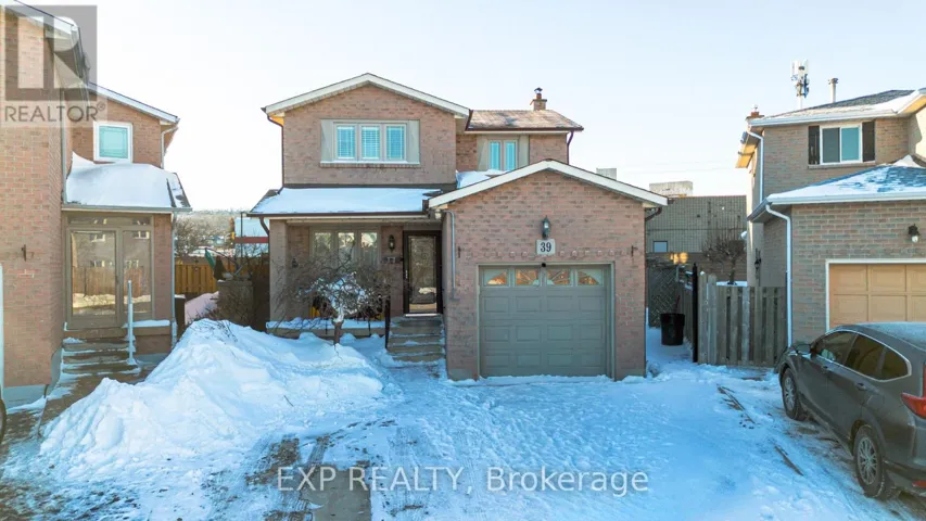 39 REGIS COURT, Hamilton (Stoney Creek), Ontario L8E4M8