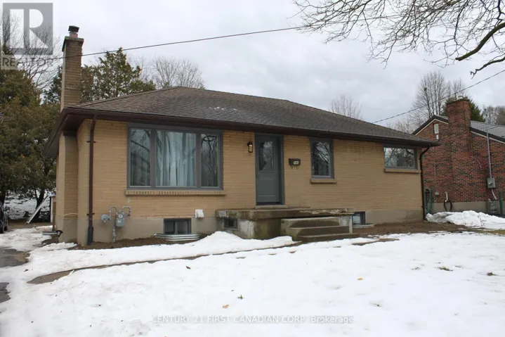 UPPER - 745 LEROY AVENUE, London East (East C), Ontario N5Y4G6