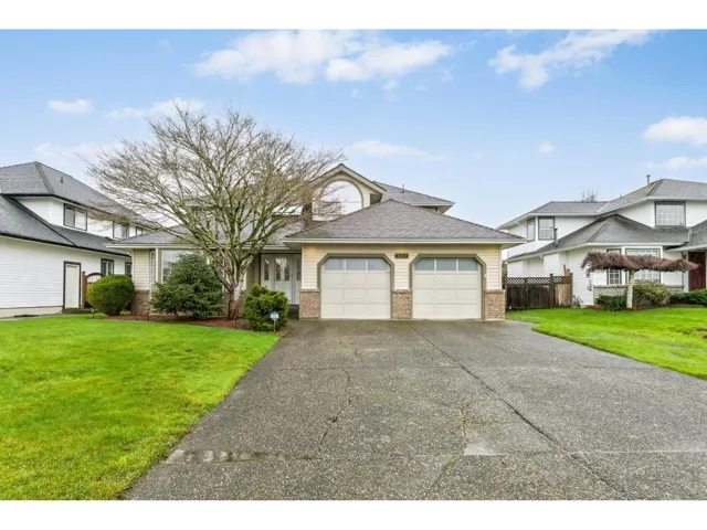 4552 217A STREET, Langley, British Columbia V3A9B9