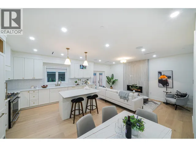 3462 WELWYN STREET, Vancouver, British Columbia V5N3Y7