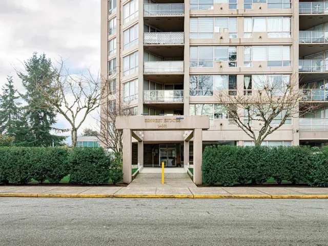 303 14881 103A AVENUE, Surrey, British Columbia V3R0M5