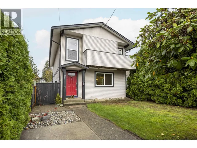 1927 COQUITLAM AVENUE, Port Coquitlam, British Columbia V3B1J2