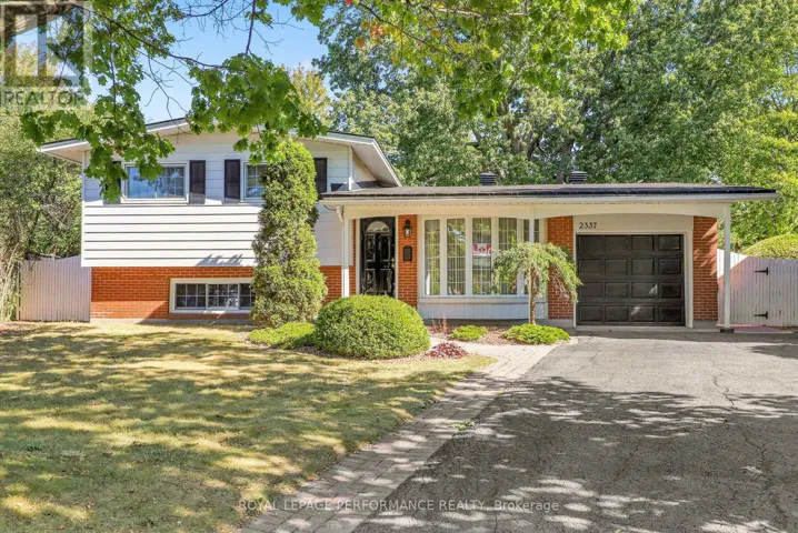 2337 SAMUEL DRIVE, Ottawa, Ontario K1G3C3