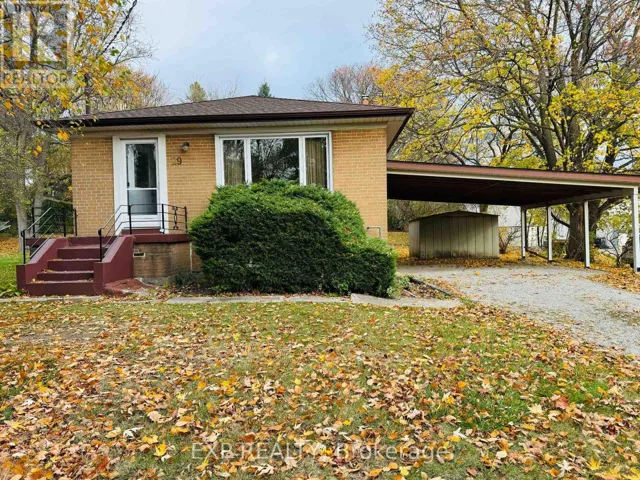 29 BAYVIEW PARKWAY, Newmarket (Huron Heights-Leslie Valley), Ontario L3Y3W2