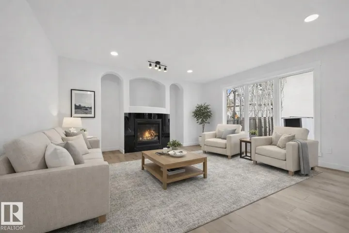 10916 175 AV NW, Edmonton, Alberta T5Y0B7